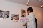 Amitabh bachchan at Anupam Kher_s art exhibition in Bandra on 7th Sept 2010 (49).JPG